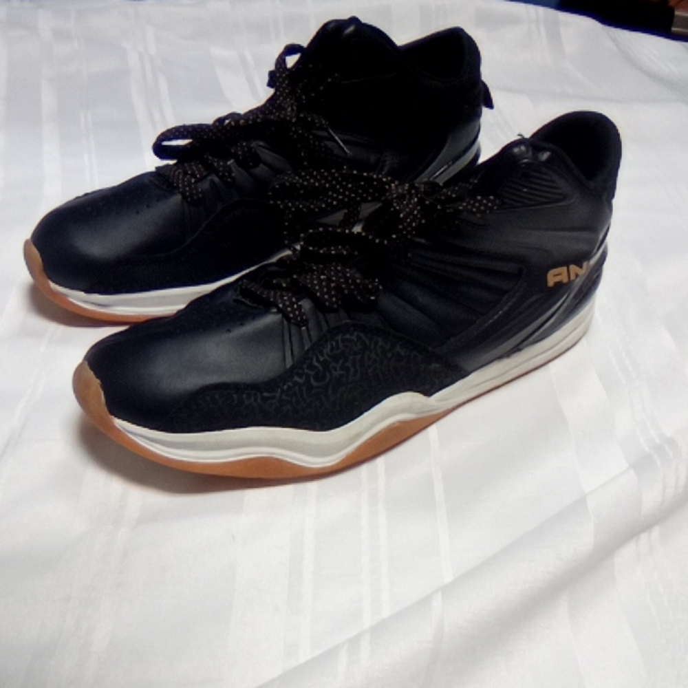 And I athletic shoes size 11